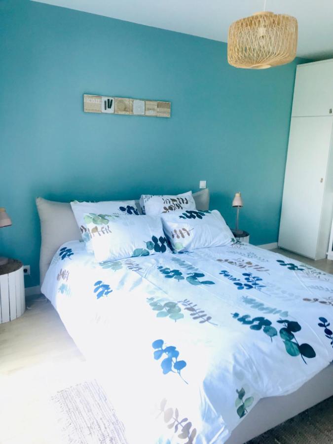 Au Petit Bonheur De Claire Et Jo Bed and Breakfast La Chapelle-Caro Eksteriør billede